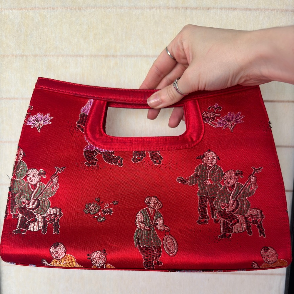 Unique Embroidered Vintage Clutch